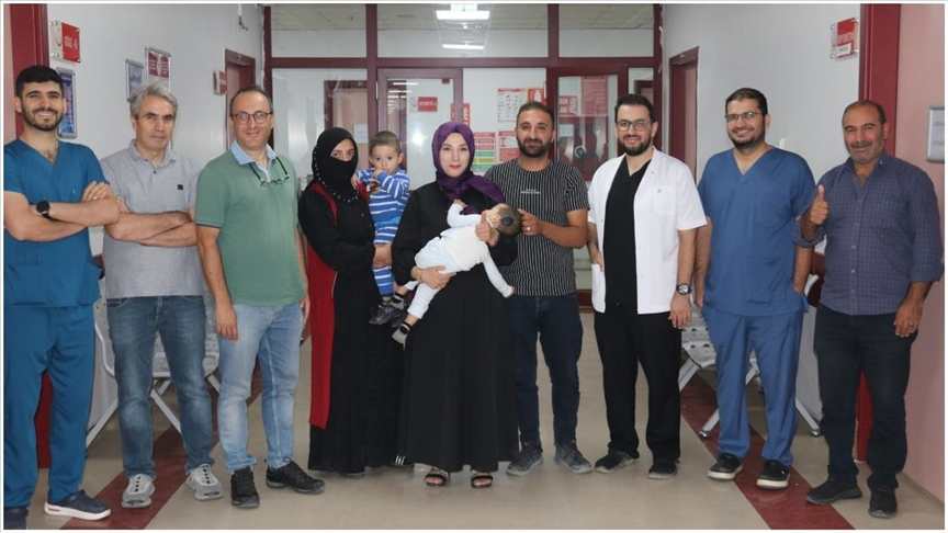 Diyarbakır'da iki bebek biyonik kulak ameliyatıyla ilk kez duymaya başladı