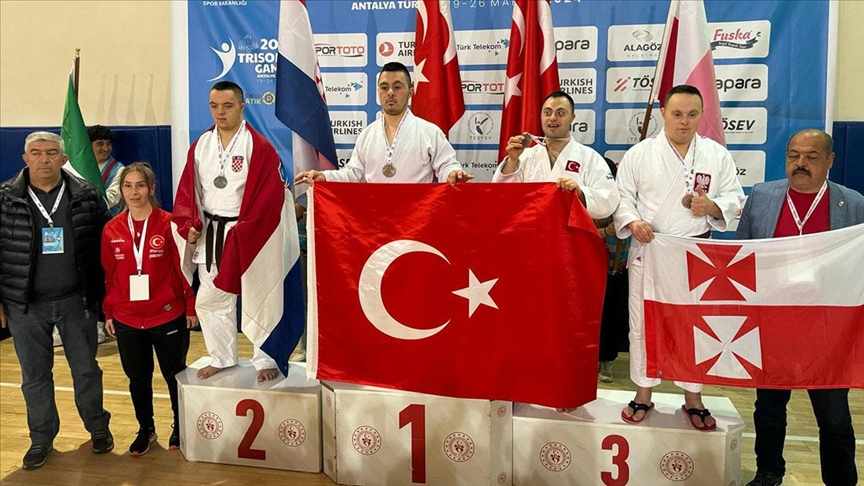 Down sendromlu özel sporculardan Trisome Oyunları'nın ilk gününde 6'sı altın 17 madalya
