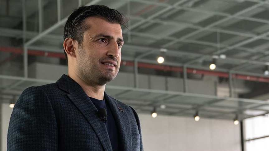 Selçuk Bayraktar'dan milli muharip uçak KAAN için tebrik mesajı Türk Havacılığının Altın Çağı